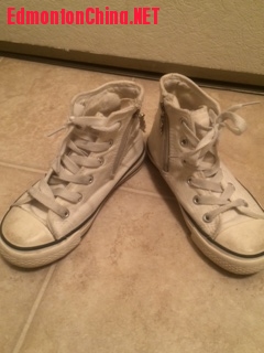 ��ɫ����Ь��5-6�꣬�к�Ů������