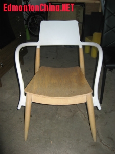 ��ɫʵľ����