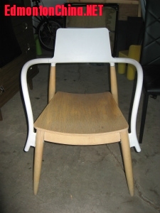 ��ɫʵľ������