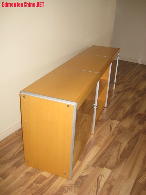 Floor Cabinet Made in Danmark  ��L-1.93m��W - 0.4m��H - 0.66m Two glass doors��