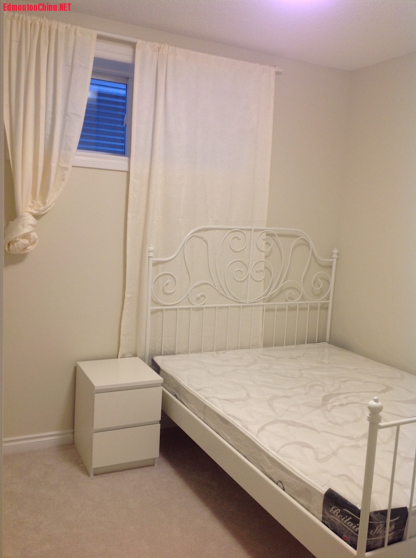 Bedroom.JPG