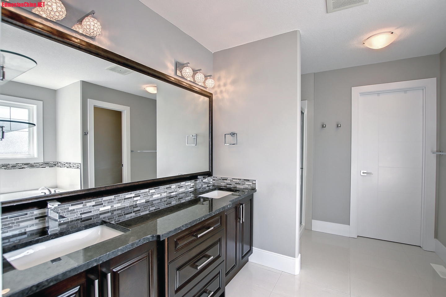 42.MLS_Ready.4136_Charles_Link_SW.030754.jpg
