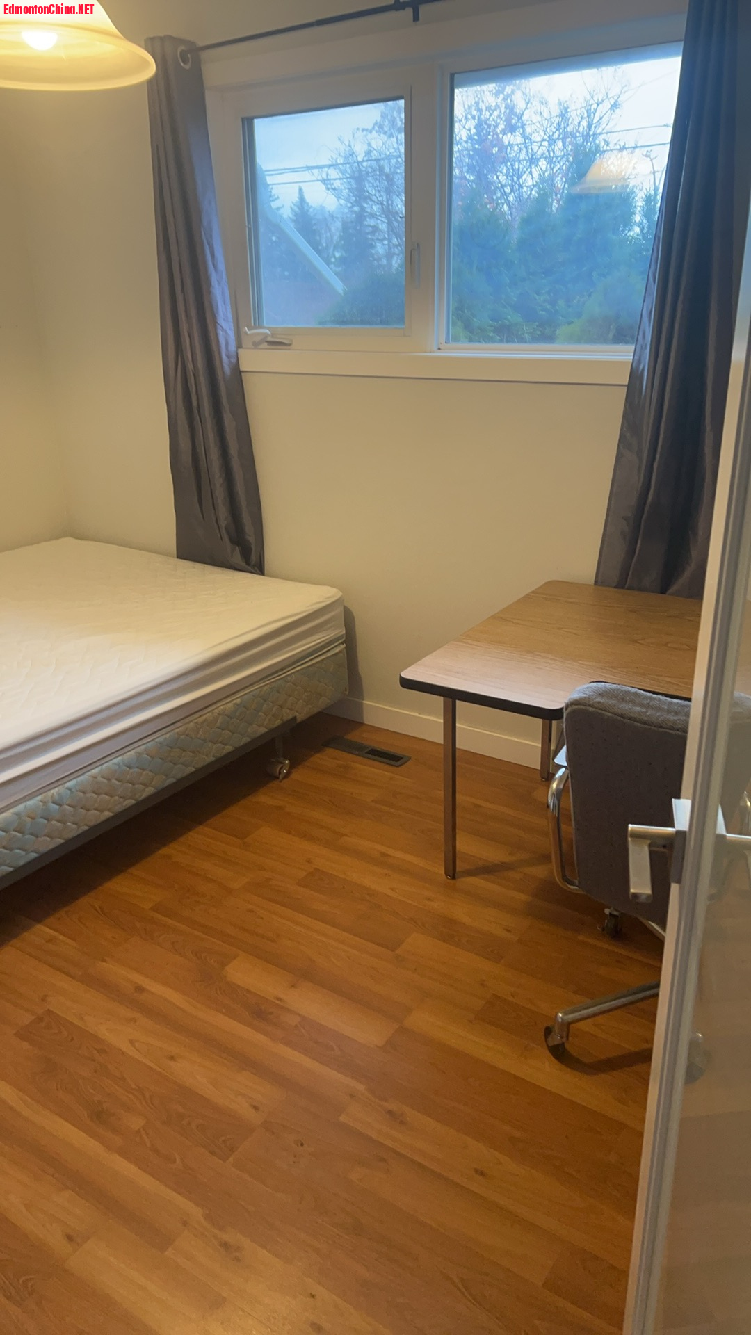 02 Bedroom.JPG